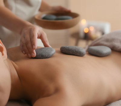 Atelier pratique : Massage aux pierres chaudes