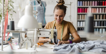 Formation à distance Couturier. 1 spécialité et 2 stages pratiques inclus. 