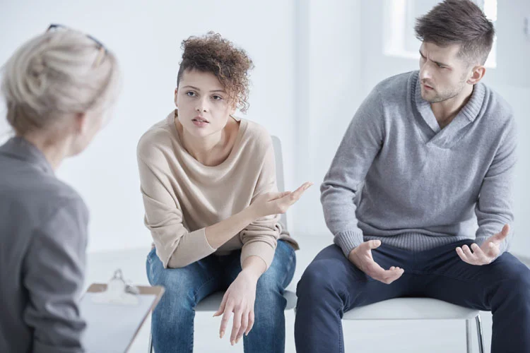 Couple à problèmes en consultation
